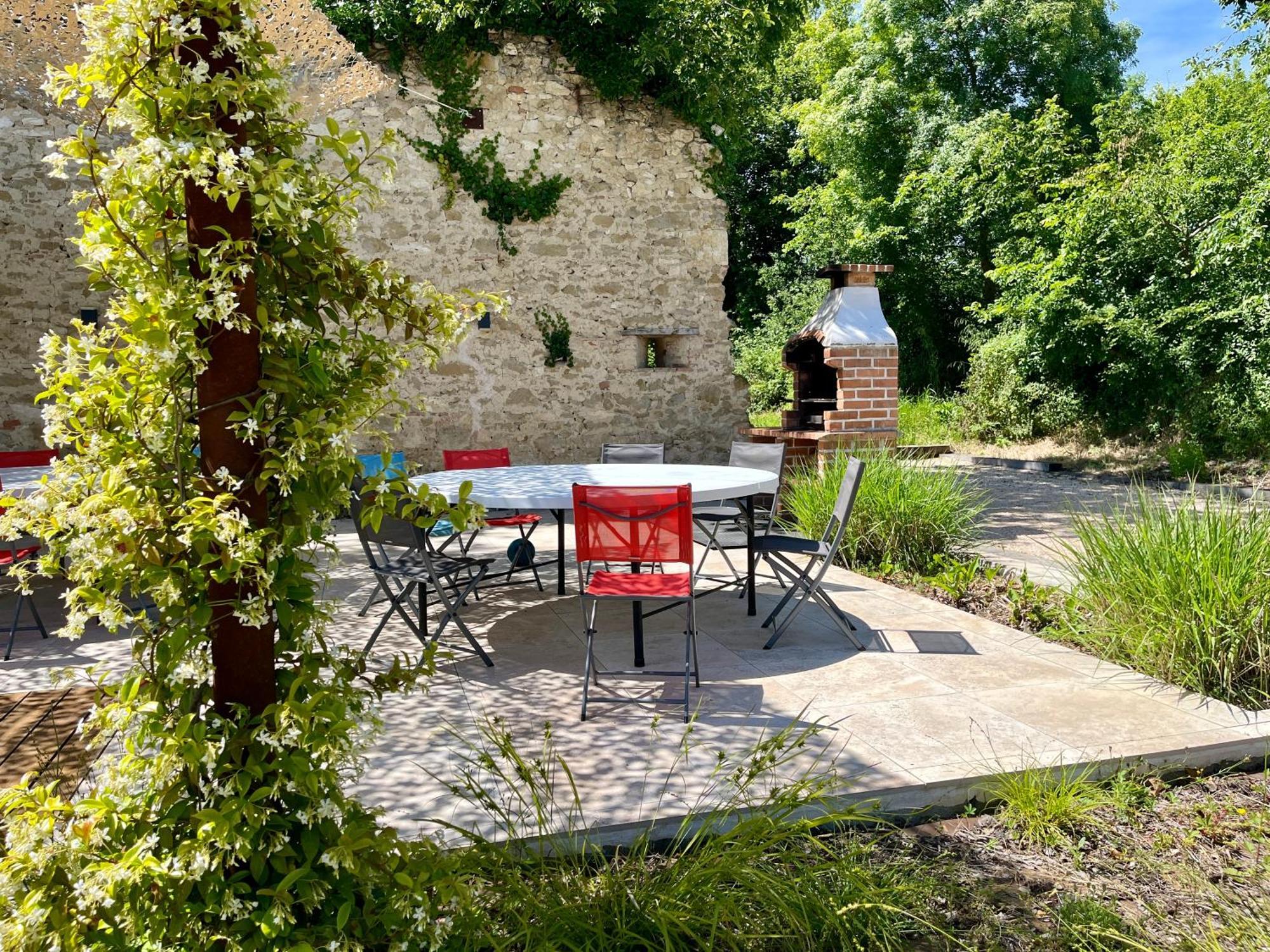 Gite Campagne Famille 15 Pers Piscine Chauffee Jeux Enfants Petanque Saint-Sauvy 외부 사진