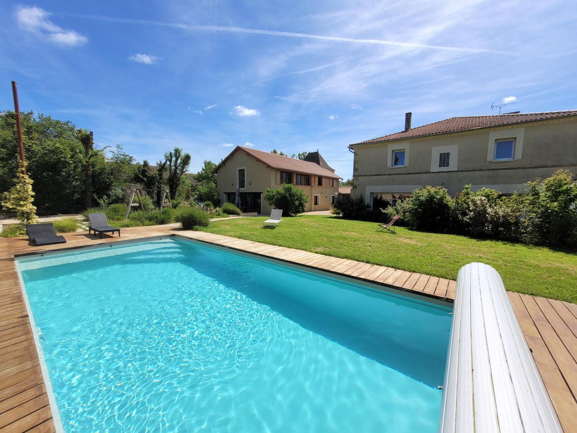 Gite Campagne Famille 15 Pers Piscine Chauffee Jeux Enfants Petanque Saint-Sauvy 외부 사진